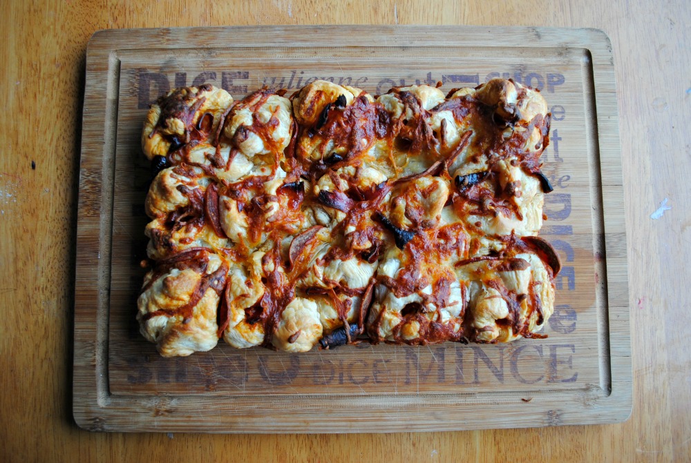 Pull apart Pizza Bread | Recipe