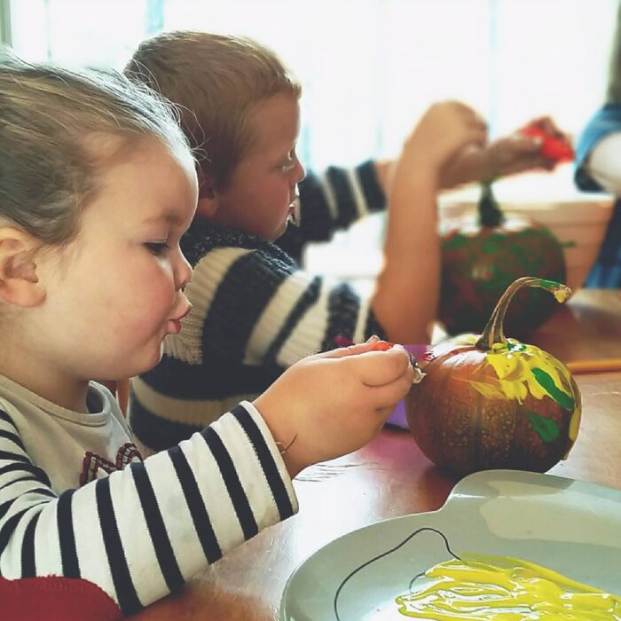 painting-pumpkins