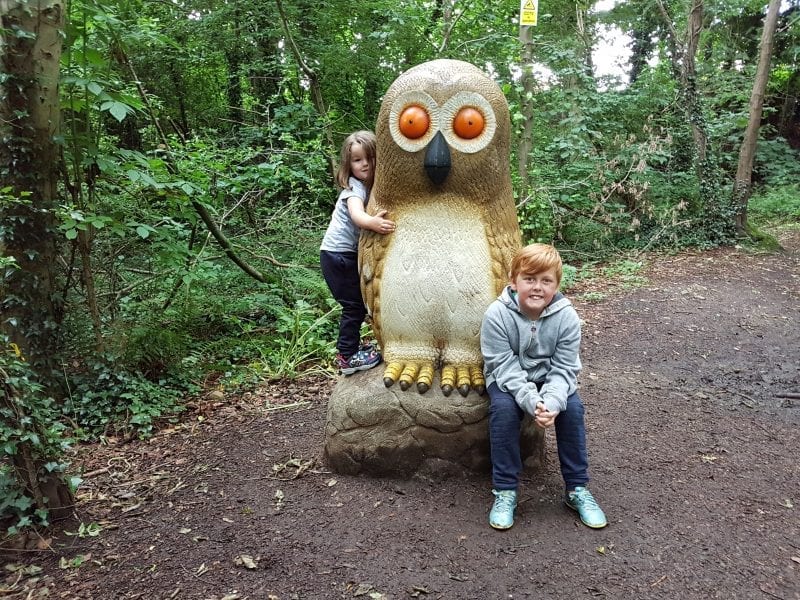 Go down to the deep dark wood and go hunting for the terrifying GRUFFALO! Click hrough for loads of fun photos of our Gruffalo adventure!