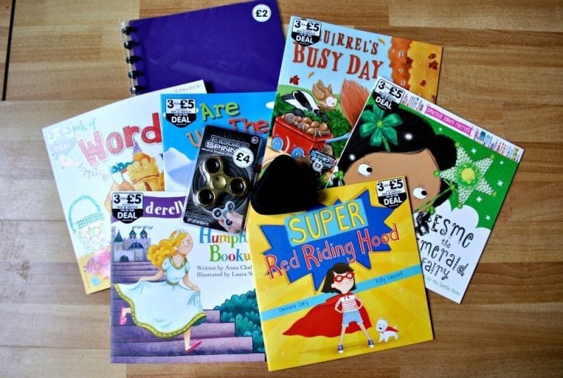 A review of some of the products available from The Works - Books, Fidget spinners and so much more!
