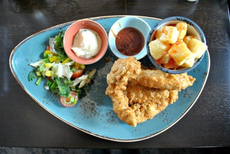 Click through to see more photos from our amazing lunch at The Causeway Hotel.