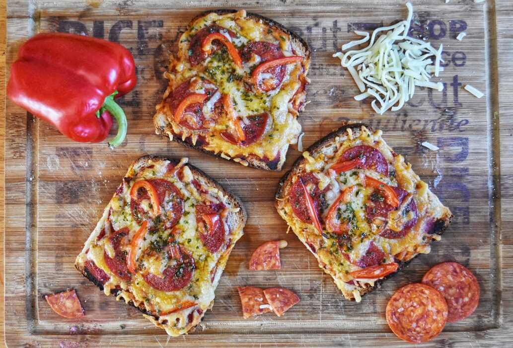 Easy Pizza Toast with National Bread Week 2018