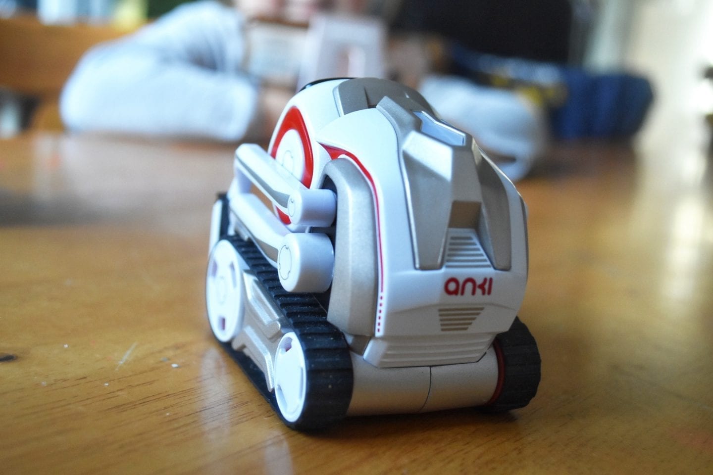 Cozmo Robot Review