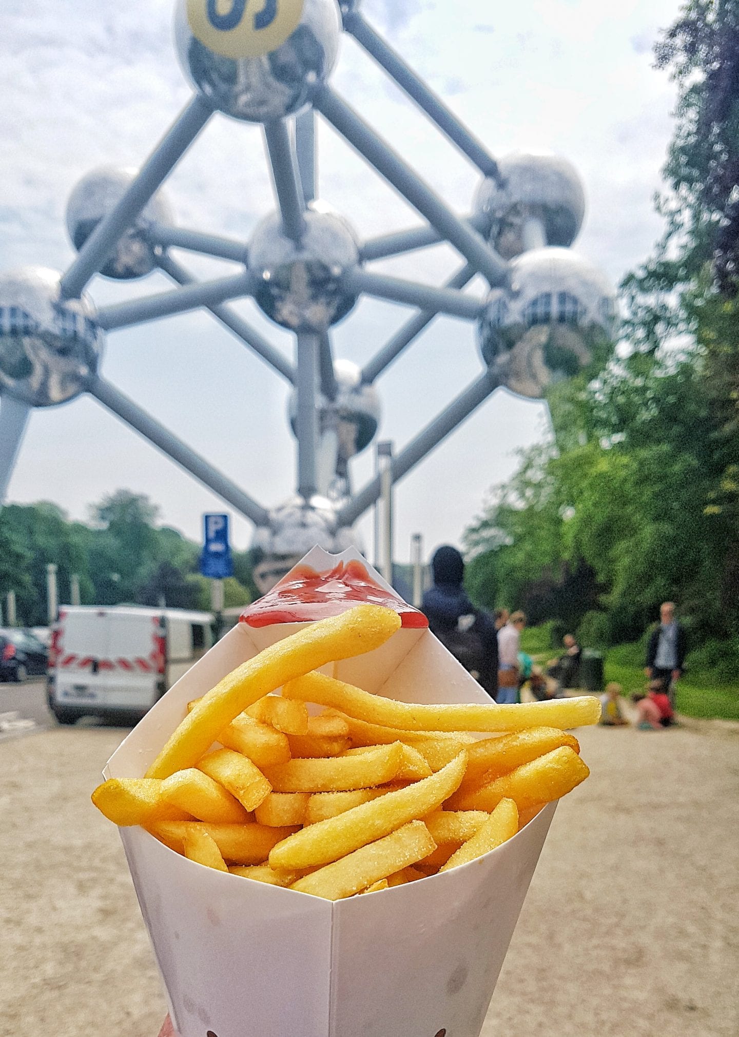 Chips outside the Atomium