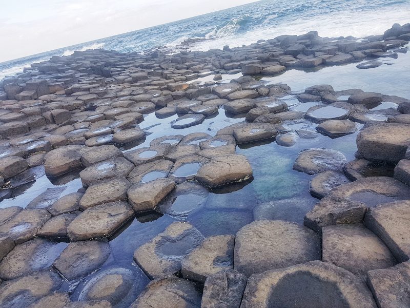 the famous columns at giants causeway