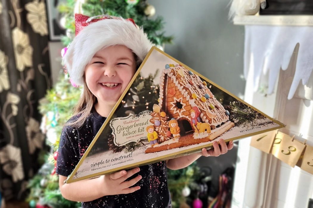AD | The Gingerbread House Project with Chums