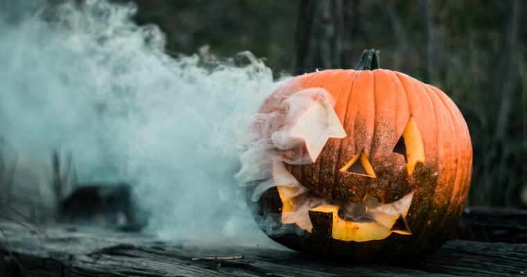 How to decorate your home for a Halloween Party!