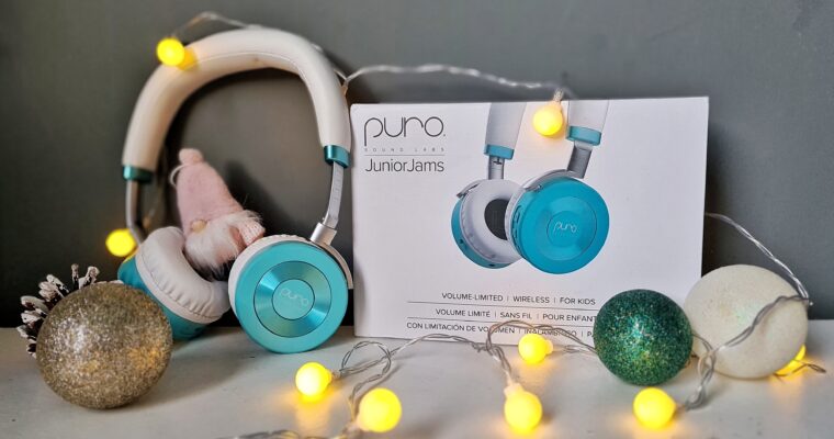 Christmas Gift Guide for Teenagers & Younger Kids