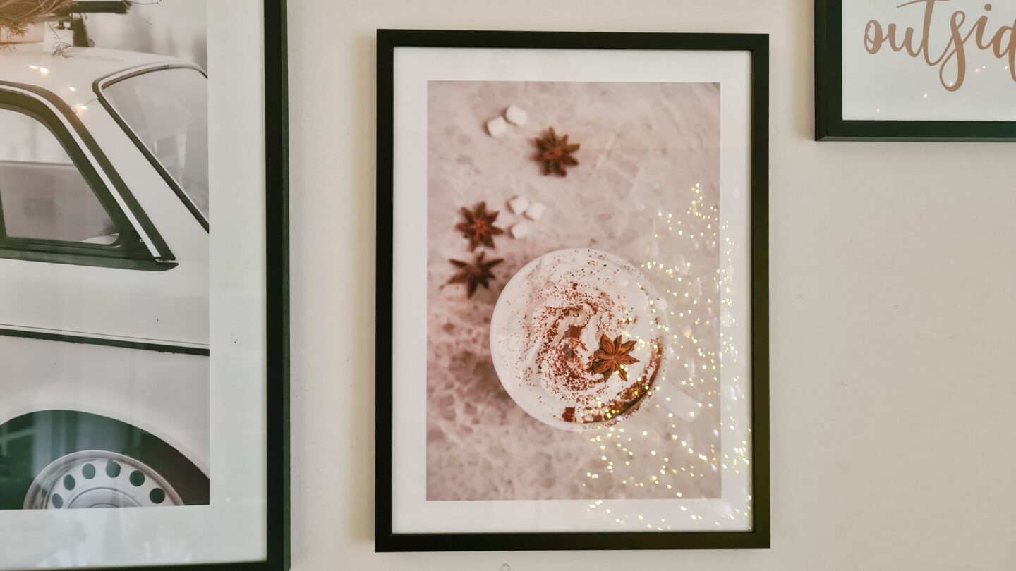 Festive wall art