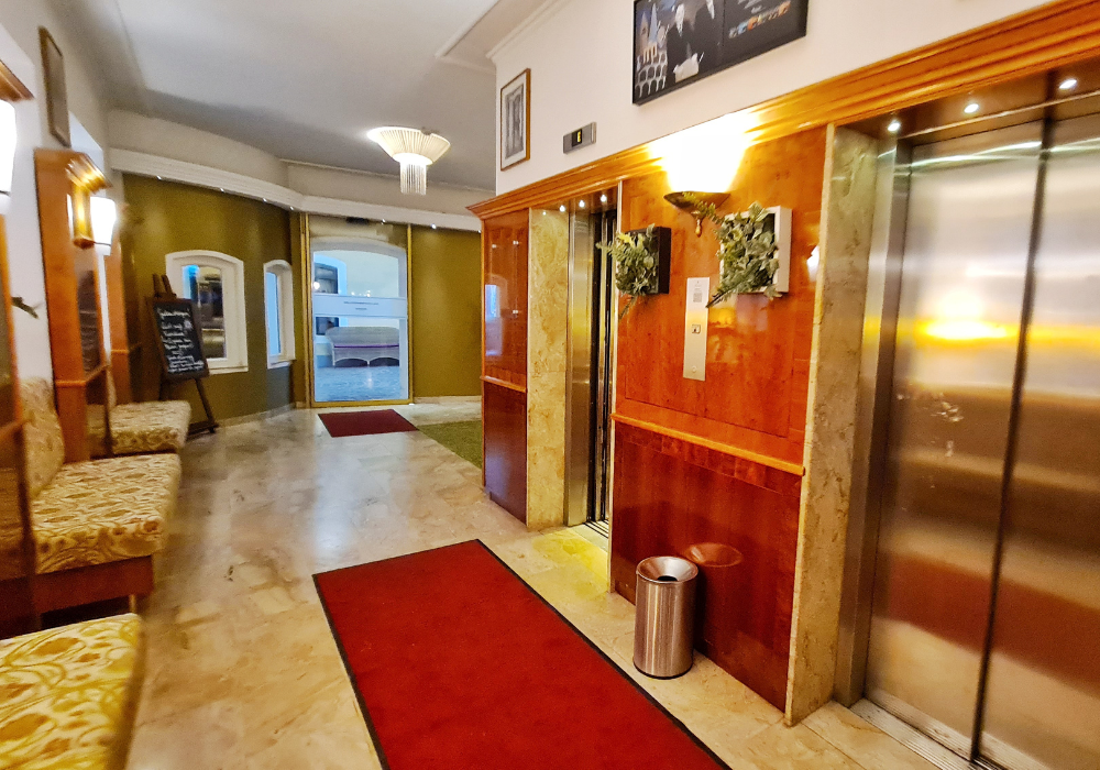 Elevators in Mercure hotel, Vienna