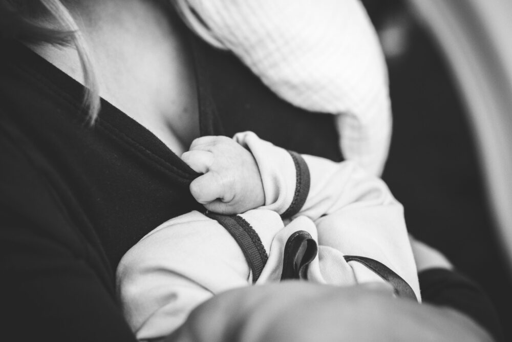 Balancing Breastfeeding and Bottle Feeding: What Parents Need to Know