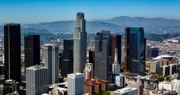 Expert Tips on How to Sell Your House in Los Angeles