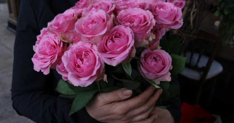 Flower Delivery: Spread Joy with Fresh Blooms